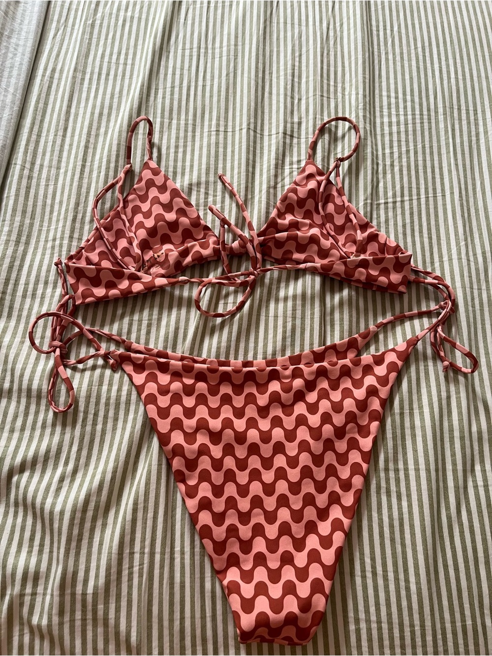 Skatie Slater Bikini Set - Picture 3 of 9